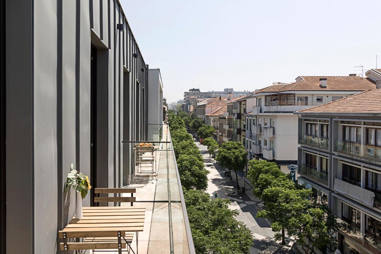 19 Nineteen Suites - Espinho إسبِنو المظهر الخارجي الصورة