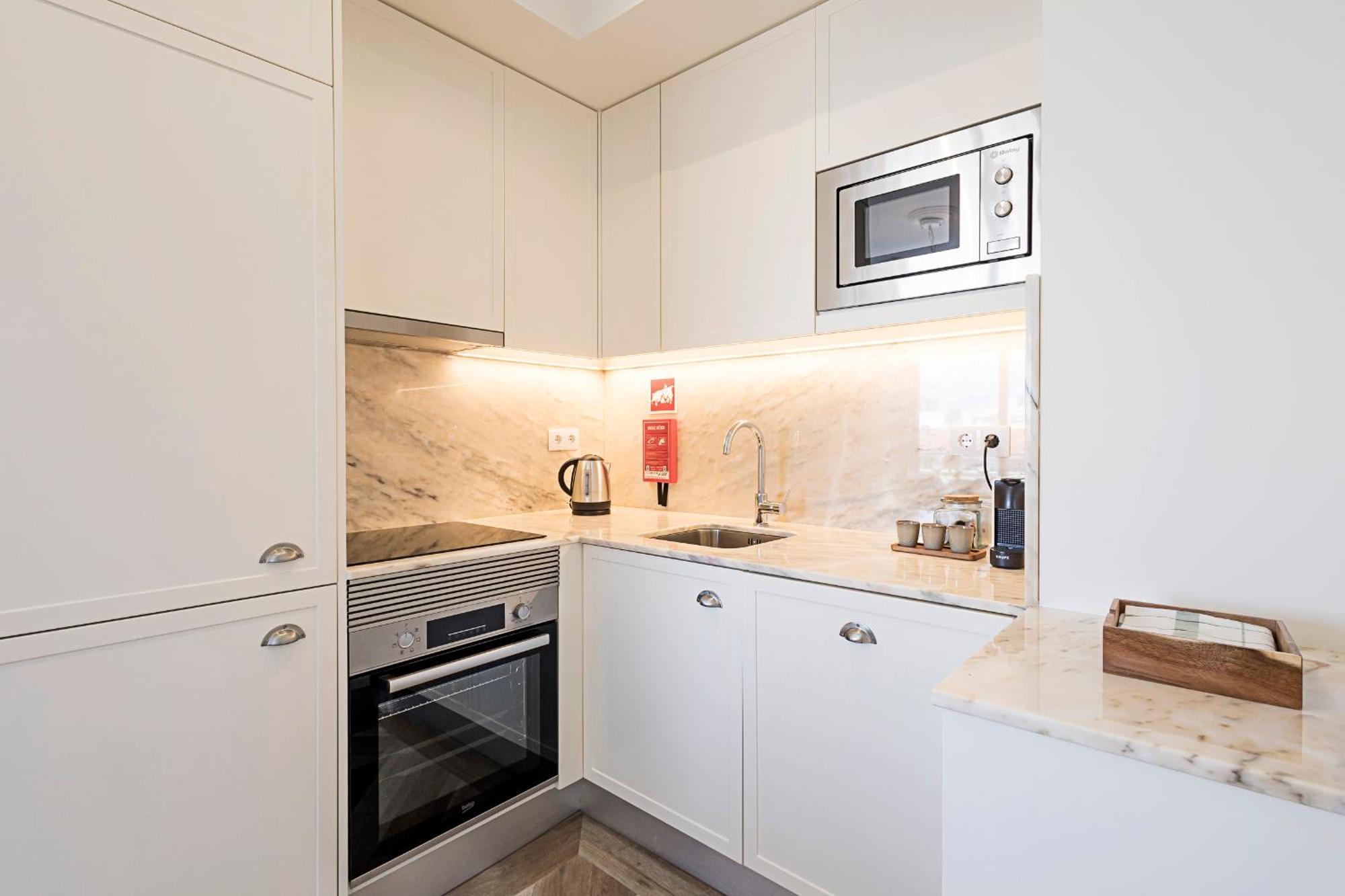 19 Nineteen Suites - Espinho إسبِنو المظهر الخارجي الصورة