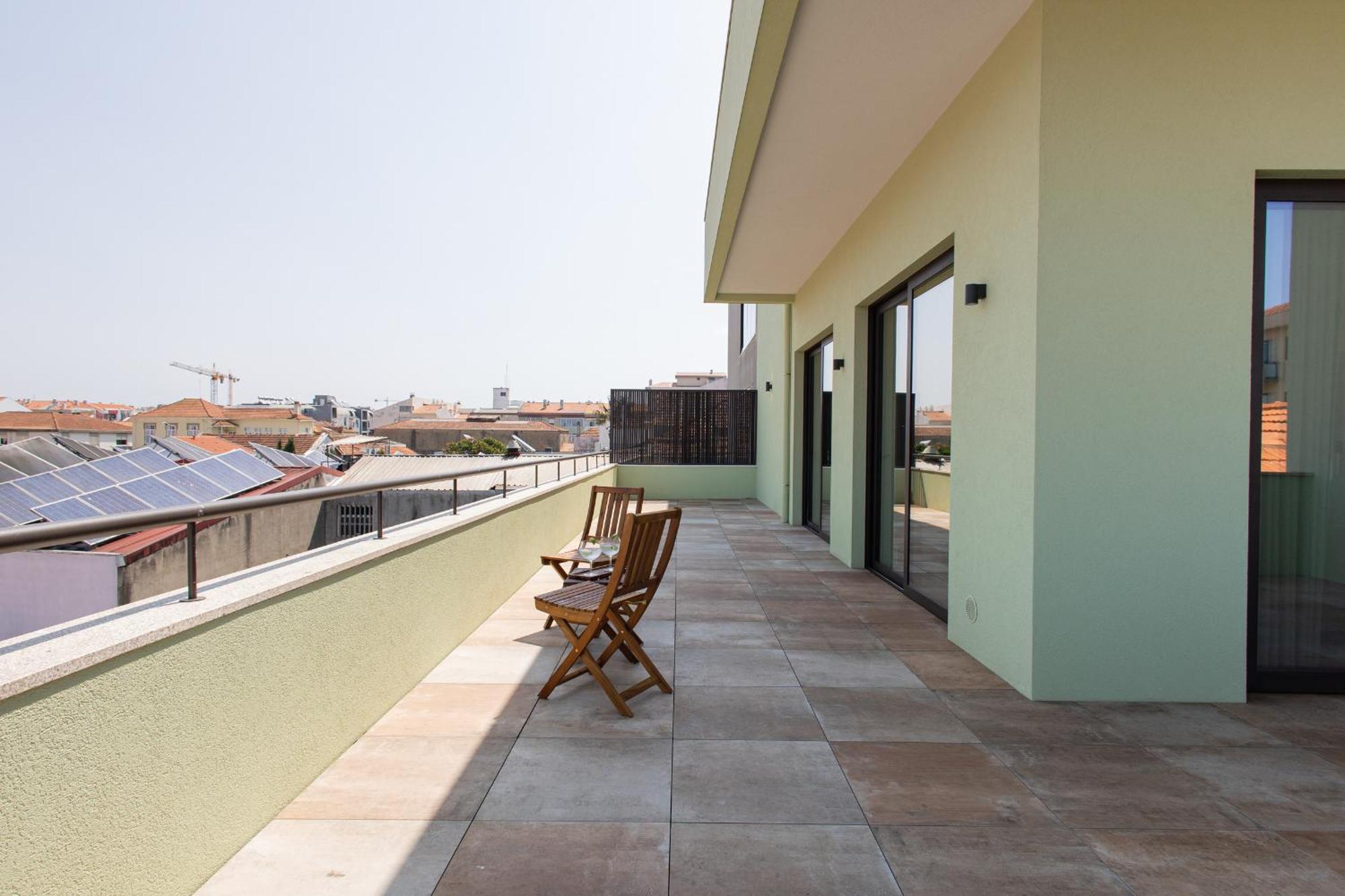19 Nineteen Suites - Espinho إسبِنو الغرفة الصورة